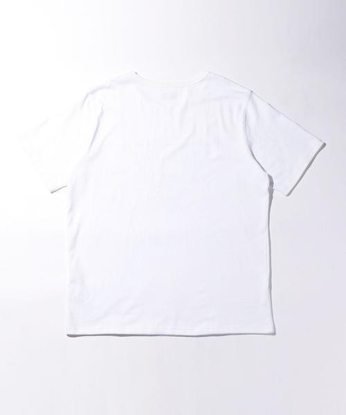Guess(ゲス)の「<GUESS Originals> TRI LOGO TEE SS/Tシャツ(Tシャツ/カットソー・メンズ・ホワイト・LARGE/MEDIUM/SMALL)」の2枚目の写真