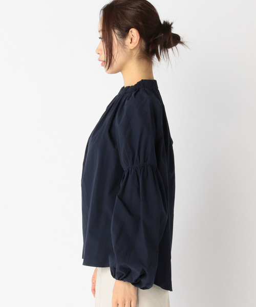 Liesse（リエス）の「袖ふんわりプルオーバー（シャツ/ブラウス・レディース・ベージュ/ネイビー/オフホワイト・FREE）」の4枚目の写真