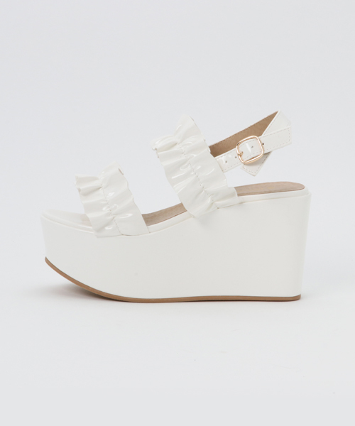 WEGO(ウィゴー)の「WEGO/フリルエナメルサンダル(サンダル・レディース・ピンク/ブラック/ホワイト・LARGE/MEDIUM)」の9枚目の写真