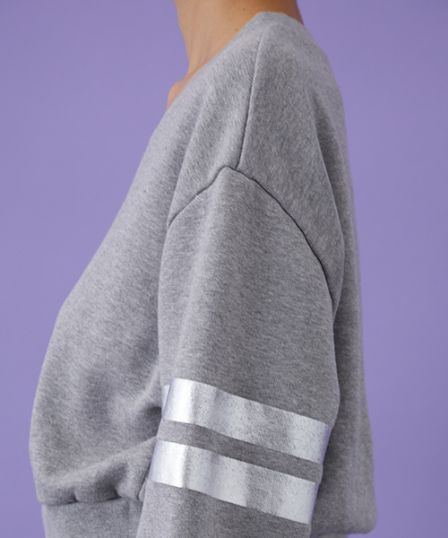 STUDIOUS(ステュディオス)の「【STUDIOUS】箔プリントカレッジスウェット(スウェット・レディース・グレー/ホワイト・1)」の8枚目の写真