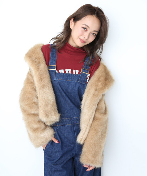 FREE'S MART（フリーズマート）の「フェイクファーショート