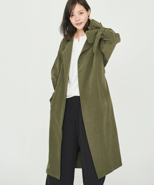 earth music&ecology（アースミュージックアンドエコロジー）の「ドロップショルダーノーカラーコート（ノーカラージャケット・レディース・ベージュ/ネイビー/カーキ・FREE）」の2枚目の写真