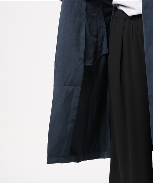 earth music&ecology（アースミュージックアンドエコロジー）の「ドロップショルダーノーカラーコート（ノーカラージャケット・レディース・ベージュ/ネイビー/カーキ・FREE）」の4枚目の写真