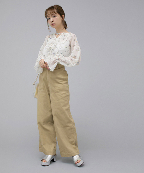 WEGO（ウィゴー）の「WEGO/チノベイカーワイドパンツ（チノパンツ・レディース・カーキ/ホワイト/ベージュ・MEDIUM/SMALL/LARGE）」の22枚目の写真