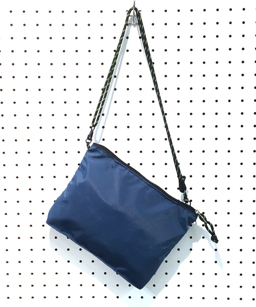 CONVERSE（コンバース）の「【CONVERSE】PACKABLE SACOCHE/サコッシュ/ショルダーバッグ/カバン/コンバース（ショルダーバッグ・レディース・ネイビー/パープル/ブラック・FREE）」の6枚目の写真