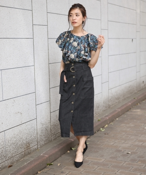 laboratory work（ラボラトリーワーク）の「ベルト付きデニムタイトスカート（スカート・レディース・ブラック/ブルー・MEDIUM）」の3枚目の写真