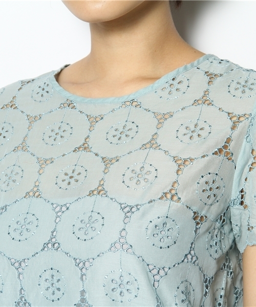 BEAUTY&YOUTH UNITED ARROWS(ビューティーアンドユースユナイテッドアローズ)の「BYSF カットレースブラウス ◆(シャツ/ブラウス・レディース・ホワイト/シャーベット/ライトブルー・フリー)」の7枚目の写真