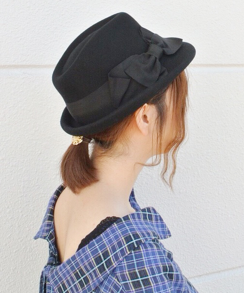 polcadot（ポルカドット）の「ふくれつばリボンフェルト中折れ/小さめサイズ（ハット・レディース・ベージュ/ネイビー/ブラック×ブラック/ブラック×レッド/ワイン・フリー）」の2枚目の写真
