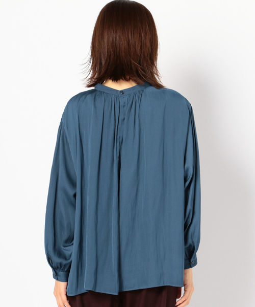 SHIPS(シップス)の「PrimaryNavyLabel:サテンブラウス(シャツ/ブラウス・レディース・ブラック/ロイヤルブルー・ONE SIZE)」の7枚目の写真