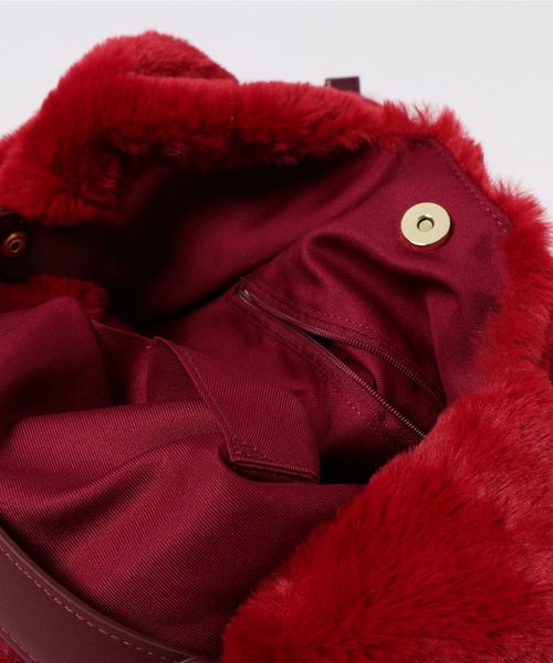 JOINT WORKS（ジョイントワークス）の「ECOファーショッパー（ショルダーバッグ・レディース・ブラック/カーキ/レッド・FREE）」の8枚目の写真