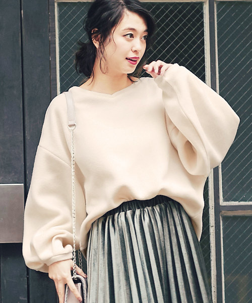 KOBE LETTUCE（コウベレタス）の「起毛ボリュームスリーブVネックトップス＊レディース/プルオーバー[C3603]神戸レタス（その他トップス・レディース・アイボリー/グレー/ネイビー・FREE）」の2枚目の写真