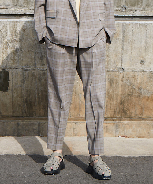 MAISON SPECIAL（メゾンスペシャル）の「オリジナルチェック2タックワイドテーパードパンツ 【MAISON SPECIAL/メゾンスペシャル】（チノパンツ・メンズ・ベージュ/ダークネイビー・44/46/48）」の7枚目の写真