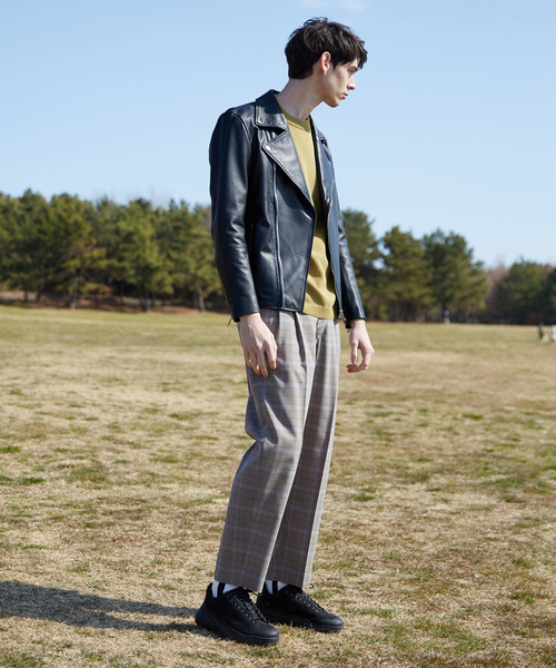 MAISON SPECIAL（メゾンスペシャル）の「オリジナルチェック2タックワイドテーパードパンツ 【MAISON SPECIAL/メゾンスペシャル】（チノパンツ・メンズ・ベージュ/ダークネイビー・44/46/48）」の4枚目の写真