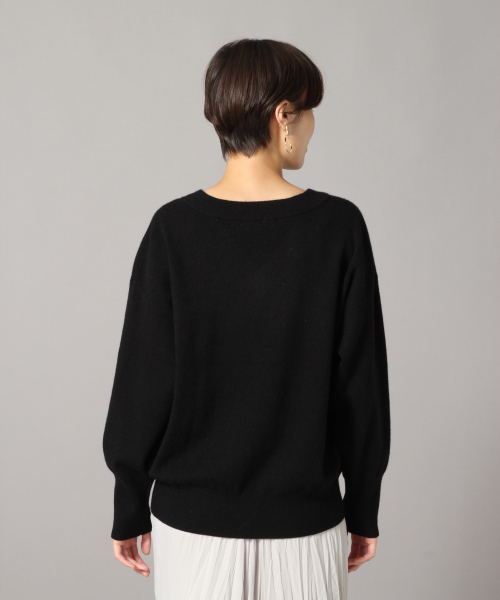 LOWRYS FARM(ローリーズファーム)の「ウスモチモチVネックプルオーバー 841667(ニット/セーター・レディース・ブラック/ベージュ/グレー/レッド/アイボリー・FREE)」の9枚目の写真