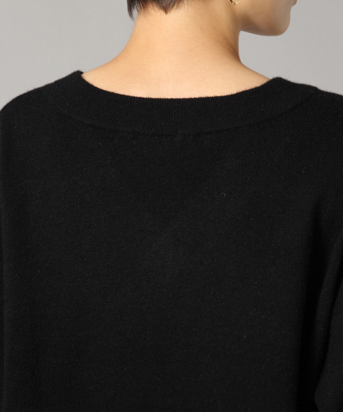 LOWRYS FARM(ローリーズファーム)の「ウスモチモチVネックプルオーバー 841667(ニット/セーター・レディース・ブラック/ベージュ/グレー/レッド/アイボリー・FREE)」の11枚目の写真