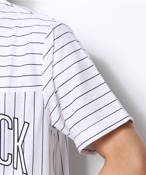 WEGO（ウィゴー）の「WEGO/アーチロゴストライプTシャツ（Tシャツ/カットソー・メンズ・ホワイト/杢グレー・LARGE/MEDIUM）」の9枚目の写真