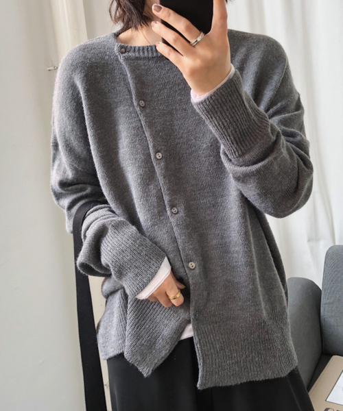 chuclla(チュクラ)の「【chuclla】【2019AW】斜めカット カーディガン アシンメトリー ニット chw842(カーディガン/ボレロ・レディース・ブラック/グレー/アイボリー・FREE)」の3枚目の写真