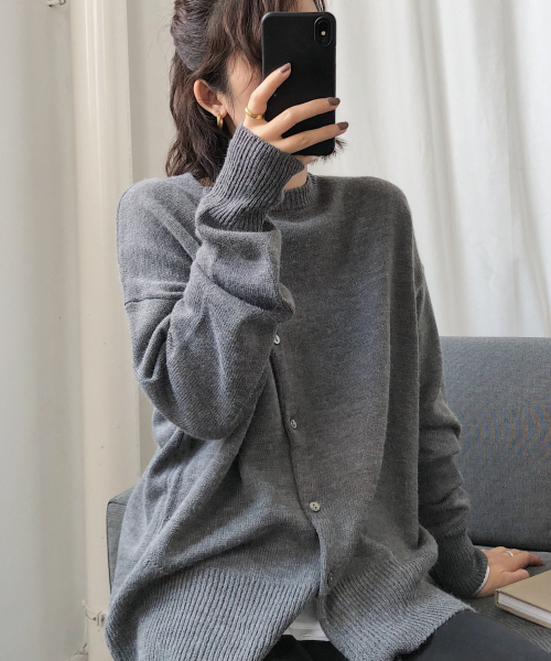 chuclla(チュクラ)の「【chuclla】【2019AW】斜めカット カーディガン アシンメトリー ニット chw842(カーディガン/ボレロ・レディース・ブラック/グレー/アイボリー・FREE)」の7枚目の写真