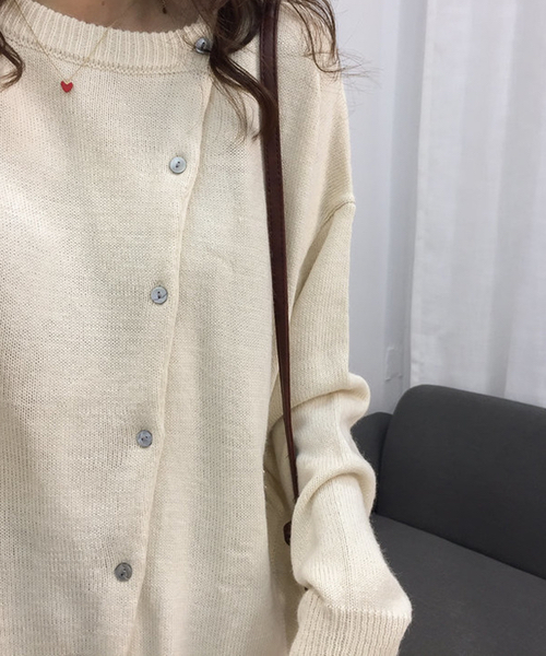 chuclla(チュクラ)の「【chuclla】【2019AW】斜めカット カーディガン アシンメトリー ニット chw842(カーディガン/ボレロ・レディース・ブラック/グレー/アイボリー・FREE)」の14枚目の写真