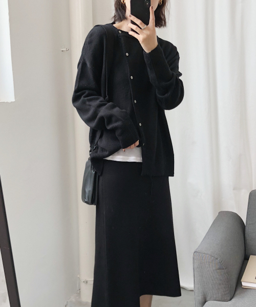 chuclla(チュクラ)の「【chuclla】【2019AW】斜めカット カーディガン アシンメトリー ニット chw842(カーディガン/ボレロ・レディース・ブラック/グレー/アイボリー・FREE)」の18枚目の写真