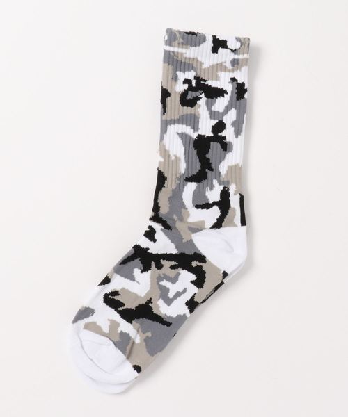 Fun & Daily(ファンアンドデイリー)の「F&D : カモフラソックス(ソックス/靴下・メンズ・グレー/グリーン/ワインレッド/オレンジ/ピンク/パープル・FREE)」の1枚目の写真