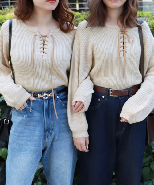 PairPair（ペアペア）の「編み上げ袖ボリュームニットプルオーバー（ニット/セーター・レディース・ピンク/アイボリー/モカ・FREE）」の2枚目の写真