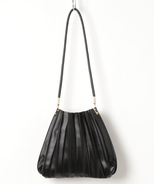 florist（フローリスト）の「ころんと丸いプリーツショルダーバッグ（ショルダーバッグ・レディース・ブラック/ベージュ/ブラウン/オフホワイト/キャメル・FREE）」の6枚目の写真