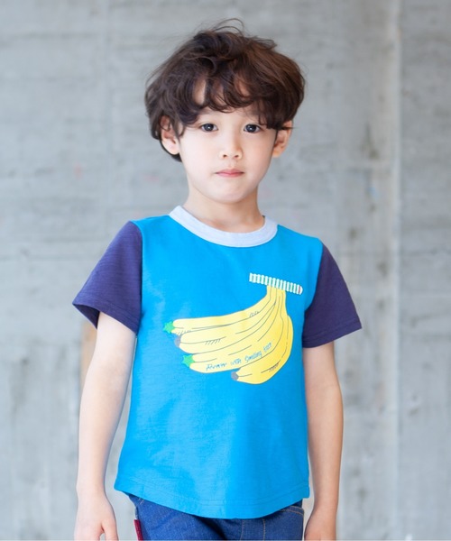 RAGMART(ラグマート)の「プリントTシャツ バナナ キウイ ブドウ(Tシャツ/カットソー・キッズ・オフホワイト/ブルー/パープル・100cm/110cm/130cm/120cm)」の1枚目の写真