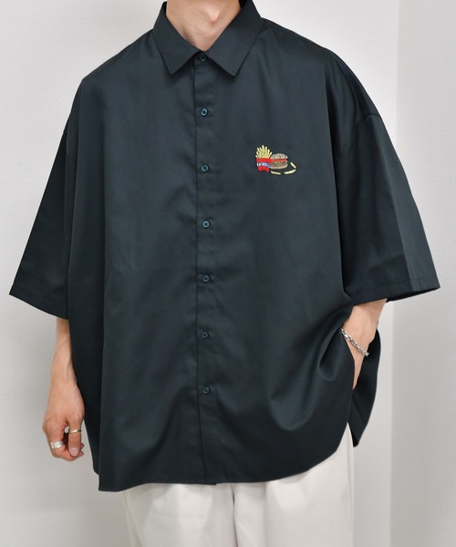 kutir(クティール)の「アソートワンポイント刺繍半袖シャツ(シャツ/ブラウス・メンズ・ライトブルー/ベージュ/ブラウン/オフホワイト/グリーン/ダークブルー・MEDIUM/LARGE)」の5枚目の写真