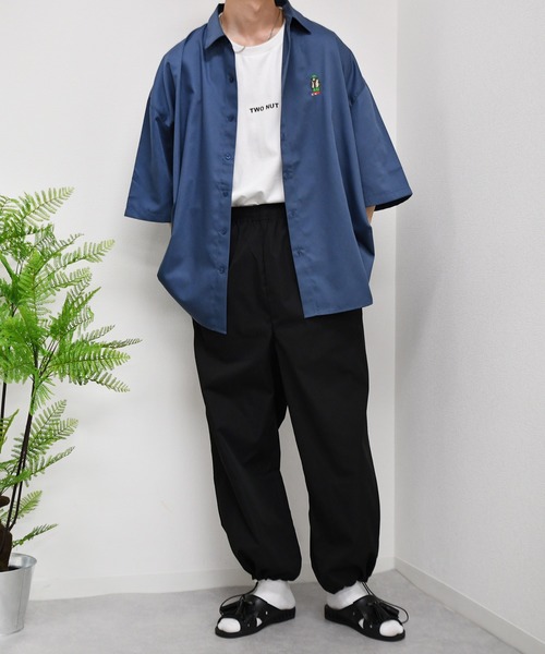 kutir(クティール)の「アソートワンポイント刺繍半袖シャツ(シャツ/ブラウス・メンズ・ライトブルー/ベージュ/ブラウン/オフホワイト/グリーン/ダークブルー・MEDIUM/LARGE)」の11枚目の写真