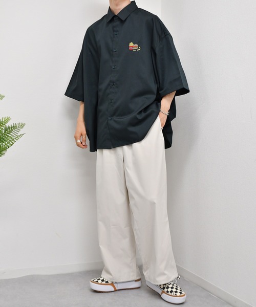 kutir(クティール)の「アソートワンポイント刺繍半袖シャツ(シャツ/ブラウス・メンズ・ライトブルー/ベージュ/ブラウン/オフホワイト/グリーン/ダークブルー・MEDIUM/LARGE)」の9枚目の写真