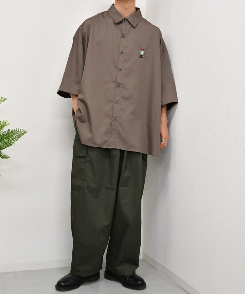 kutir(クティール)の「アソートワンポイント刺繍半袖シャツ(シャツ/ブラウス・メンズ・ライトブルー/ベージュ/ブラウン/オフホワイト/グリーン/ダークブルー・MEDIUM/LARGE)」の13枚目の写真