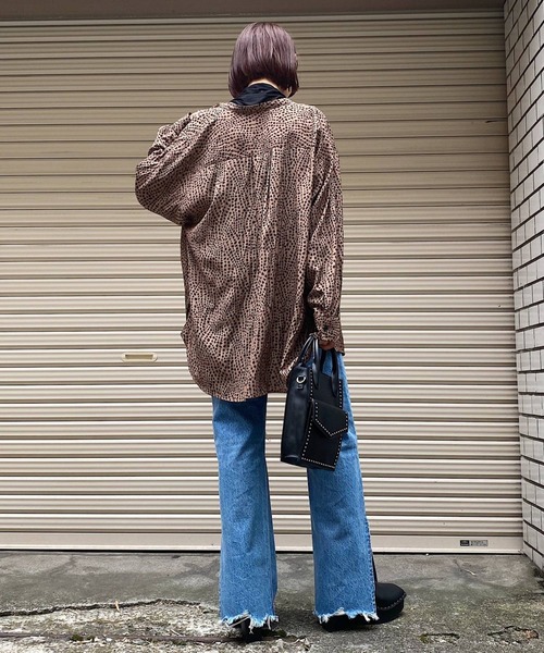 PAGEBOY（ページボーイ）の「アニマルドットBIGシャツ（シャツ/ブラウス・レディース・ブラック/ブラウン/オフホワイト・FREE）」の6枚目の写真