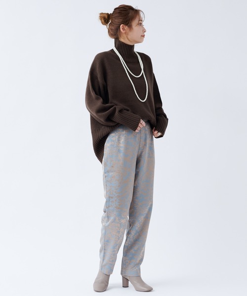 DouDou(ドゥドゥ)の「【WEB限定】バックスリットタートル(ニット/セーター・レディース・ブラウン/イエロー/オフホワイト/ベージュ/グリーン・FREE)」の13枚目の写真