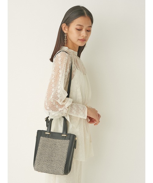 LiLy BROWN ゴッホ ひまわり ハンドバッグ　ショルダーバッグ LILY BROWN（リリーブラウン）の「コンビバッグ（ショルダー