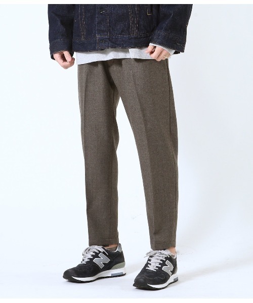 gold ゴールド　WOOL FLANNEL SLIM 2TUCK GOLD（ゴールド）の「GOLD ⁄ ゴールド：WOOL TWILL SLIM EASY PANTS