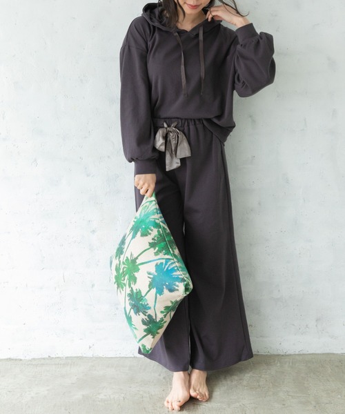 Mysa&Liina（ミーサリーナ）の「ポンチパーカーロングパンツセットアップ（ルームウェア/パジャマ・レディース・チャコールグレー/ブラック/ベージュ/サックスブルー/ライトグリーン・M/L）」の3枚目の写真