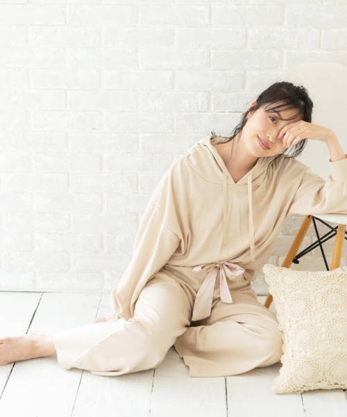 Mysa&Liina（ミーサリーナ）の「ポンチパーカーロングパンツセットアップ（ルームウェア/パジャマ・レディース・チャコールグレー/ブラック/ベージュ/サックスブルー/ライトグリーン・M/L）」の22枚目の写真