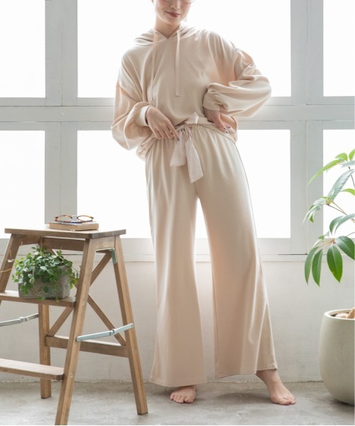 Mysa&Liina（ミーサリーナ）の「ポンチパーカーロングパンツセットアップ（ルームウェア/パジャマ・レディース・チャコールグレー/ブラック/ベージュ/サックスブルー/ライトグリーン・M/L）」の21枚目の写真