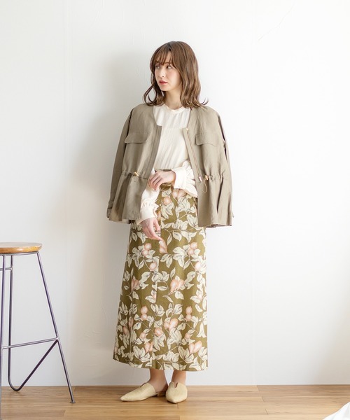 Emilyan（エミリアン）の「【2021SS】リネンツイル・ウエストシャーリングデザインブルゾン（ブルゾン・レディース・アイボリー/カーキ・9号）」の6枚目の写真