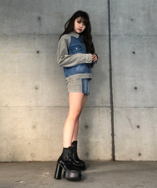 ENVYM（アンビー）の「コーデュロイスウィッチングＪＫ（デニムジャケット・レディース・ベージュ/グレー・FREE）」の8枚目の写真