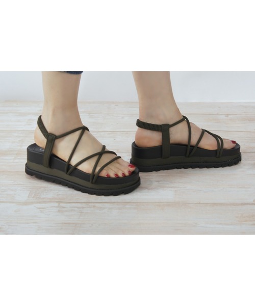 Realta(レアルタ)の「Realta(レアルタ) 厚底クロスライン サンダル(サンダル・レディース・カーキ/ブラック/ベージュ/ブラック系その他2/ブラック系その他/ホワイト系その他/ネイビー/ベージュ系その他・L/LL/M/S)」の7枚目の写真