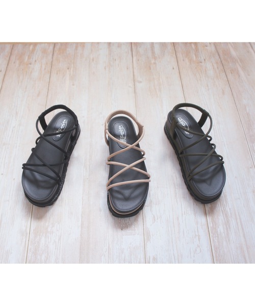 Realta(レアルタ)の「Realta(レアルタ) 厚底クロスライン サンダル(サンダル・レディース・カーキ/ブラック/ベージュ/ブラック系その他2/ブラック系その他/ホワイト系その他/ネイビー/ベージュ系その他・L/LL/M/S)」の11枚目の写真
