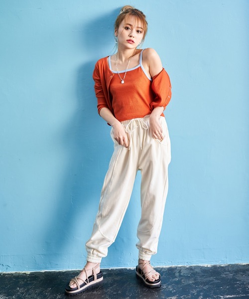 Realta(レアルタ)の「Realta(レアルタ) 厚底クロスライン サンダル(サンダル・レディース・カーキ/ブラック/ベージュ/ブラック系その他2/ブラック系その他/ホワイト系その他/ネイビー/ベージュ系その他・L/LL/M/S)」の16枚目の写真