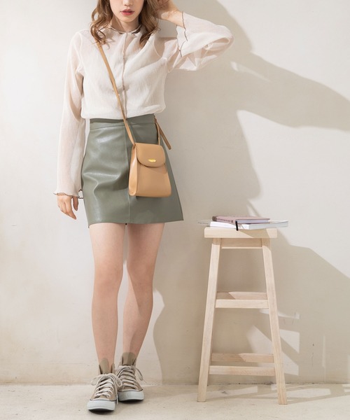 Newlyme（ニューリーミー）の「配色メロウ楊柳シフォンインナー付きトップス（シャツ/ブラウス・レディース・ブラック/オフホワイト/ベージュ/グリーン/ピンク・MEDIUM）」の7枚目の写真