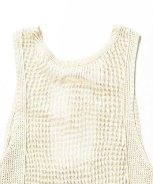 Ray BEAMS（レイビームス）の「Ray BEAMS / バック オープン ベスト（ニット/セーター・レディース・ダークブラウン/オフホワイト・ONE SIZE）」の6枚目の写真