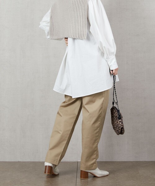 FREAK'S STORE（フリークスストア）の「▽【WEB限定】スケーターパンツ（スラックス・レディース・ナチュラル/ブラック/ベージュ/オリーブ/ブルー・SMALL/MEDIUM）」の19枚目の写真