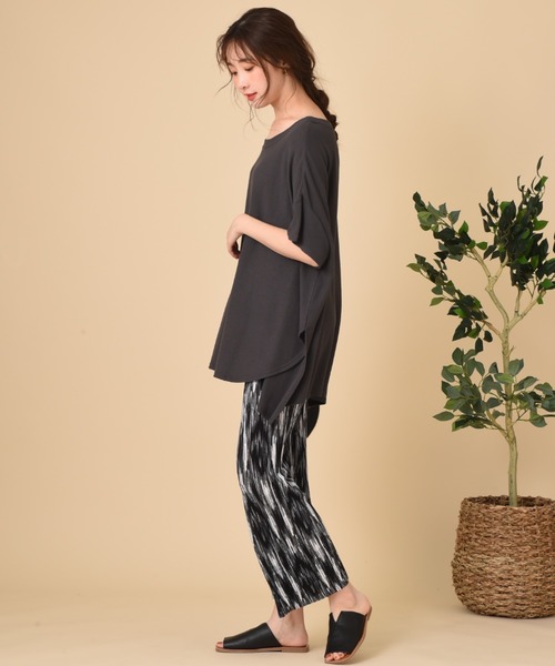 INTERPLANET（インタープラネット）の「プリーツ加工ぼかしプリントパンツ（その他パンツ・レディース・ブラック/ブラウン・FREE）」の8枚目の写真