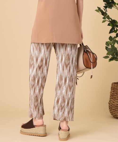 INTERPLANET（インタープラネット）の「プリーツ加工ぼかしプリントパンツ（その他パンツ・レディース・ブラック/ブラウン・FREE）」の13枚目の写真