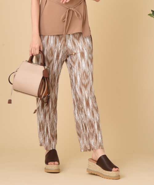 INTERPLANET（インタープラネット）の「プリーツ加工ぼかしプリントパンツ（その他パンツ・レディース・ブラック/ブラウン・FREE）」の15枚目の写真